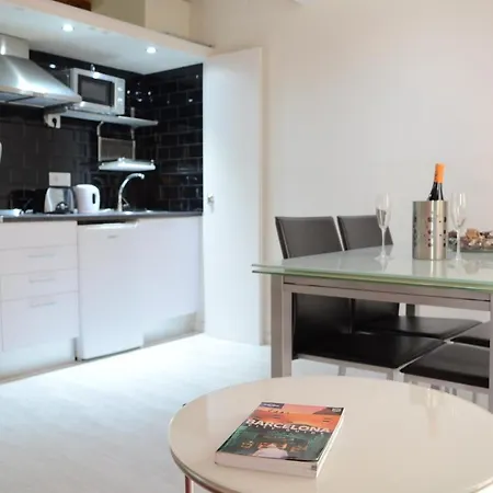 Poble Sec Апартаменты *